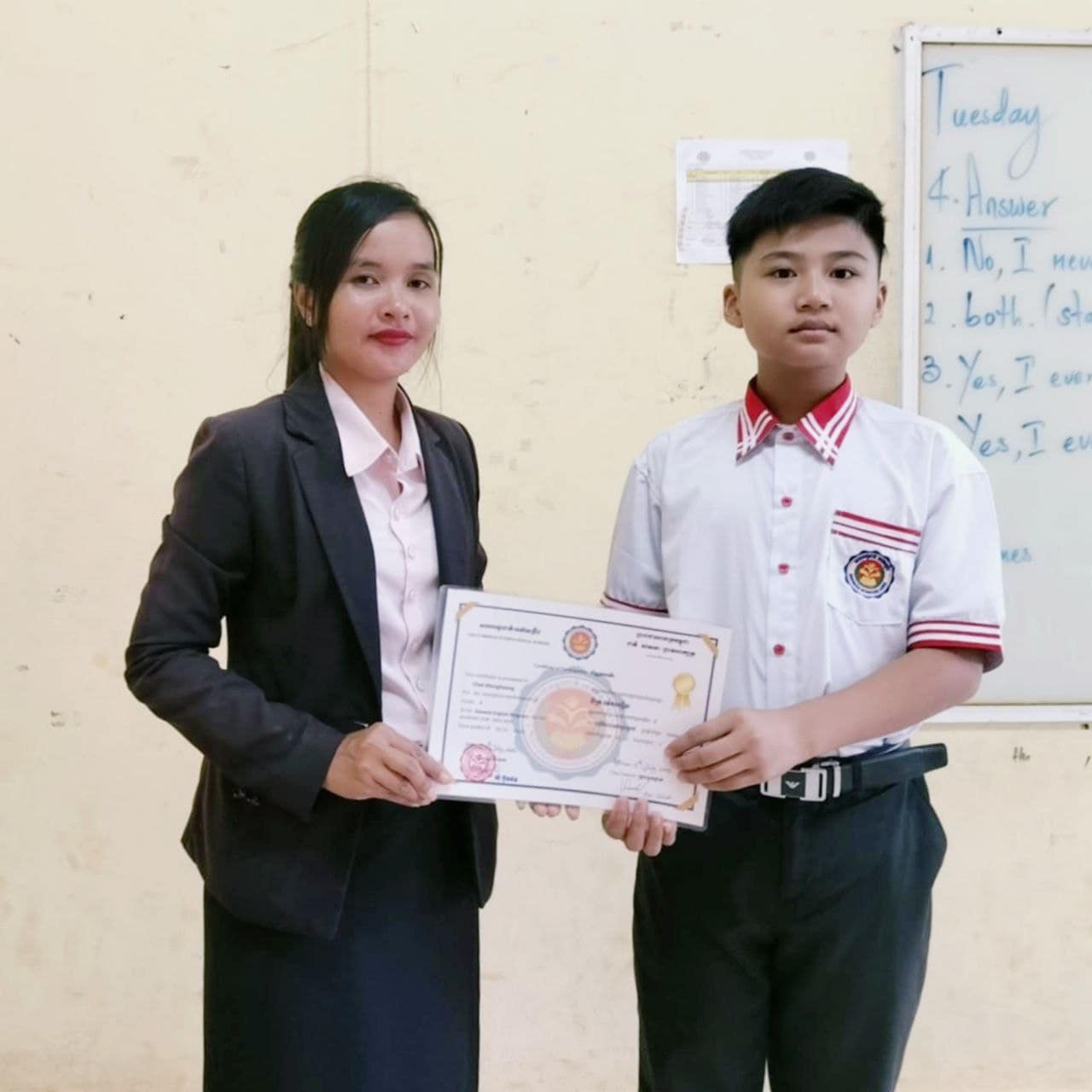 កម្រិតមធ្យមសិក្សាទី៧ ដល់ទី១២